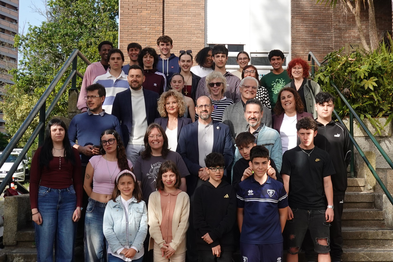 O instituto de Begoña Caamaño acolle a presentación de 'Navegar no pracer do azul'