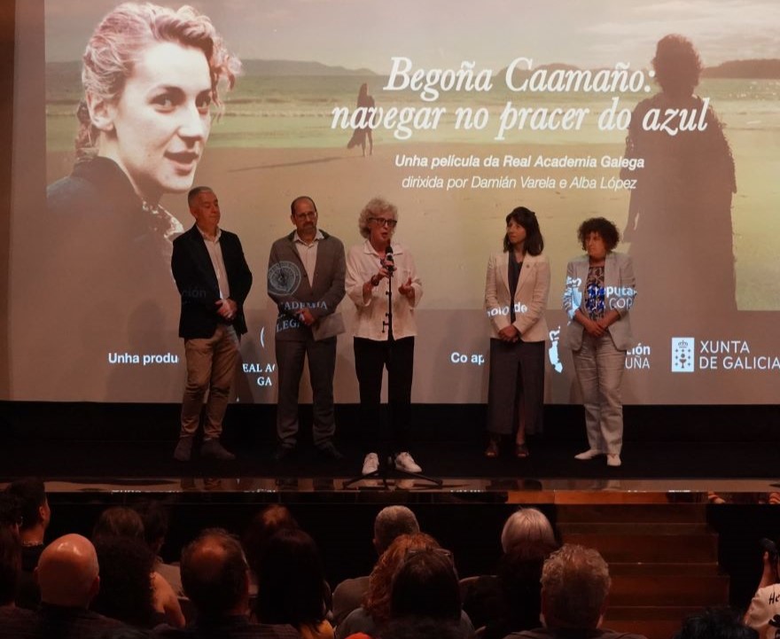 'Navegar no pracer do azul' en Compostela