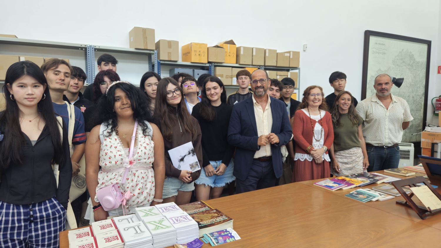 Recepción do alumnado do Santiago Apóstol de Buenos Aires: “Esta é tamén a vosa casa”