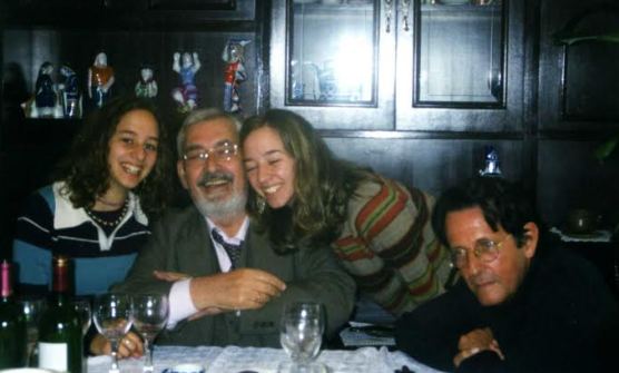 Manuel María con Ana e Ester Torres Campo