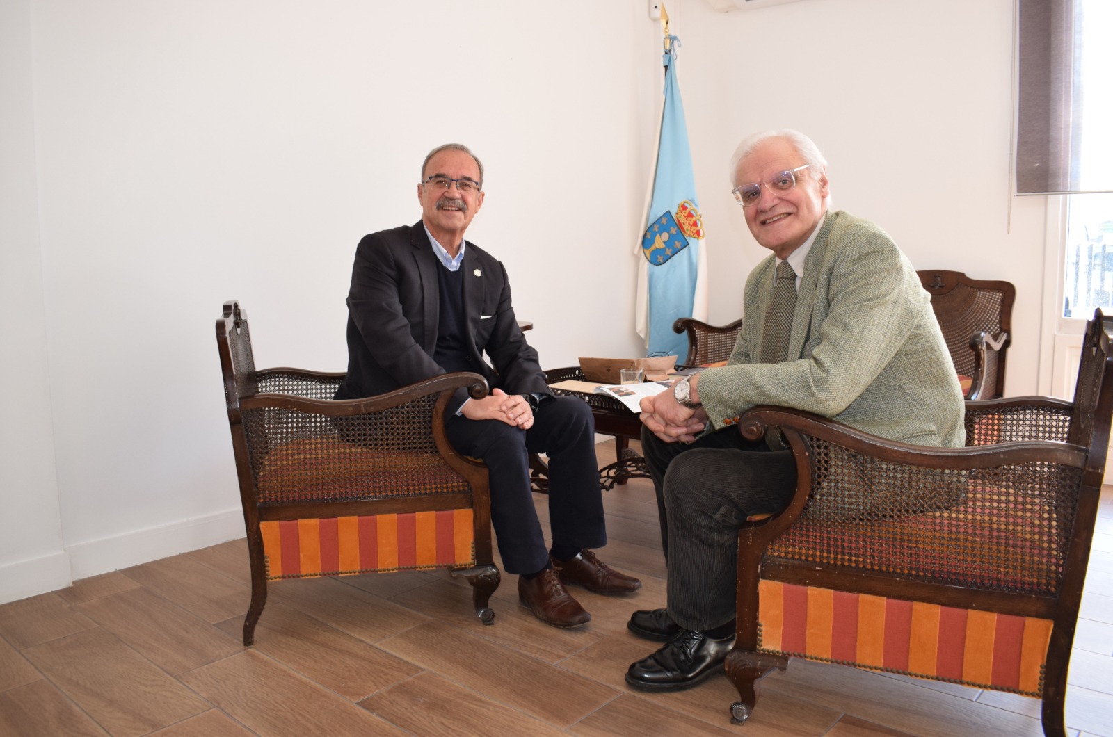 O presidente da RAG recibe o presidente da Real Academia Galega de Ciencias
