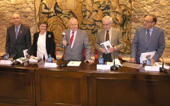 Torres Queiruga,Teresa García Sabell, Alonso Montero, Ramón López Vázquez e Xosé Luís Franco Grande. 