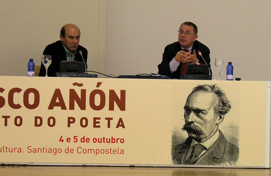 Xoán Xosé Mariño e Manuel González durante a presentación do libro