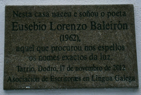 Placa conmemorativa da homenaxe a Eusebio Lorenzo